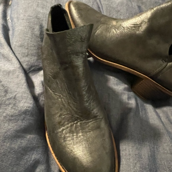 Kelsi Dagger - Picture 3 of 6